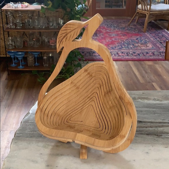 Collapsible Wooden Pear-shaped Fruit Basket - Picture 3 of 10
